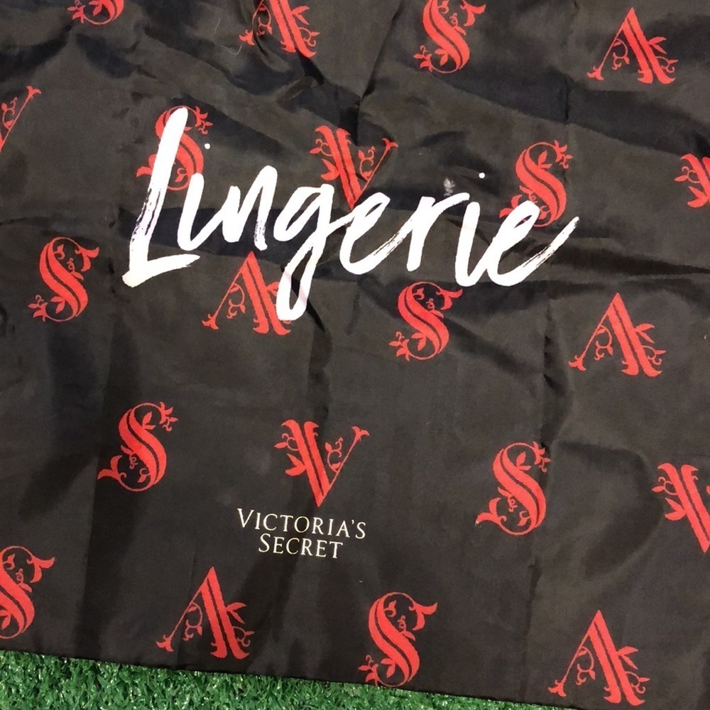 Victoria Secret Travel Drawstrings - Picture 5 of 6